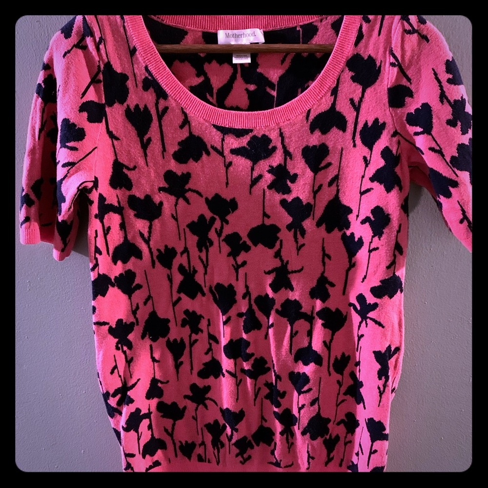 Women’s medium maternity sweater